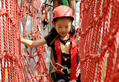 Boost Outdoor Activities to Prevent Myopia, Official Tells S